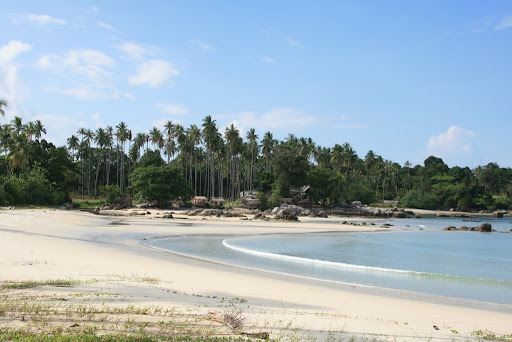 Plage à l'est de Bintan
