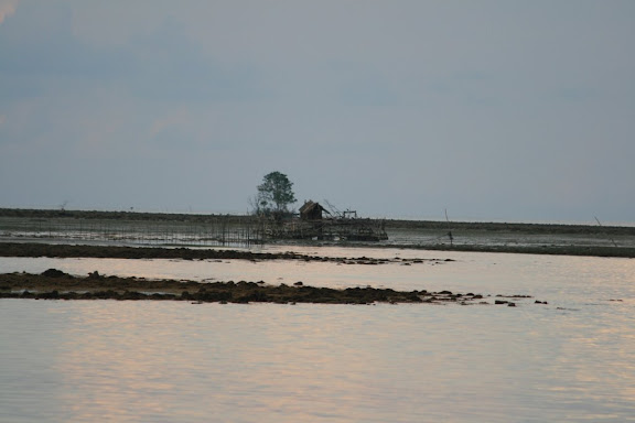 Kelong au coucher du soleil