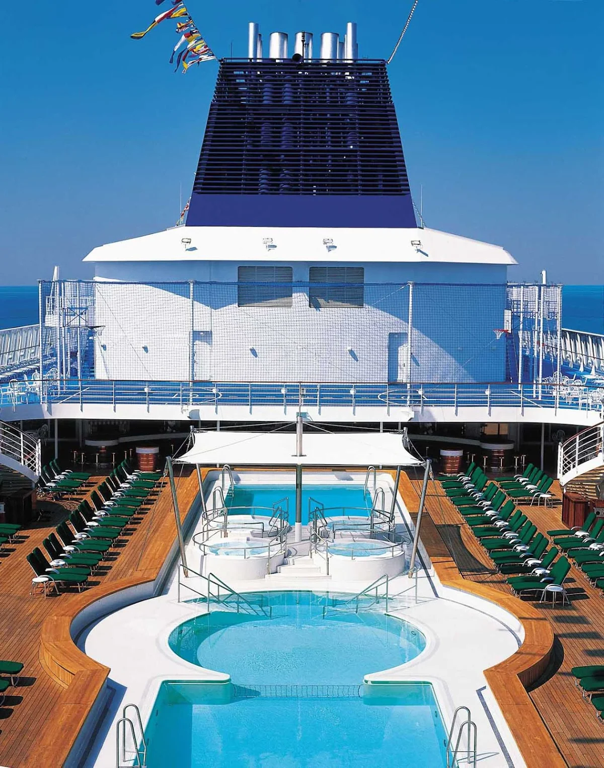 Norwegian-Sun-Sports-Deck-1 - Aside from the pools and lounge chairs on deck, Norwegian Sun also has various sports areas, from places to play table tennis and shuffleboard to a full-on basketball court.