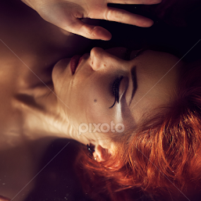 Find yourself.Under the water. by Oana Artem - People Portraits of Women