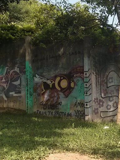 Bee Graffitti
