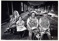 Turkse en Nederlandse vrouwen met hun kinderen