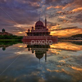 Blissful Sunrise at Putra Mosque by Nur Ismail Mohammed - Buildings & Architecture Places of Worship