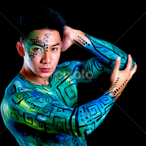 Body Paint Art by Tristan Joseph Escarlan - People Portraits of Men