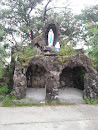 Minalin Church Grotto