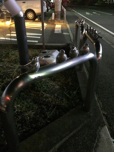 Portal - 小鳥のとまる車止め