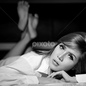 by Alwan Tafsiri - Black & White Portraits & People