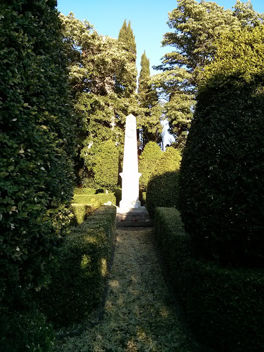 Monument Aux Morts De Mourville-Haute