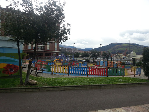 Parque Infantil De Juego San Ignacio 