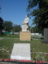Пам'ятник односельчанам що загинули в роки вiйни