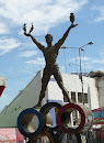 Estatua A Las Olimpiadas Sudamericana 