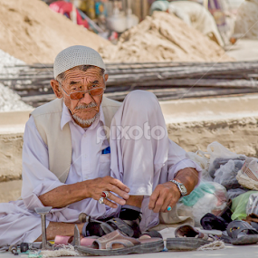 labor  by Mustafa Gulzari - People Street & Candids