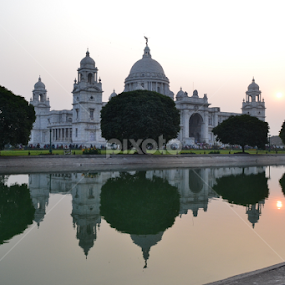 Victoria memorial by Mrinmoy Dalabar - Buildings & Architecture Public & Historical