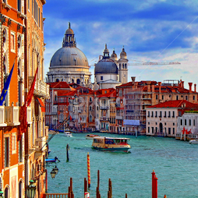 by Davor Kapetan - City,  Street & Park Historic Districts