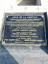 Placa Arco De La Amistad