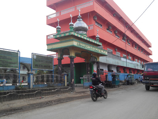 Gapura Masjid Baitussalam