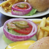 Lazy Bird 美式餐廳