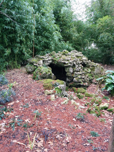 Grotte Du Jardin Des Plantes
