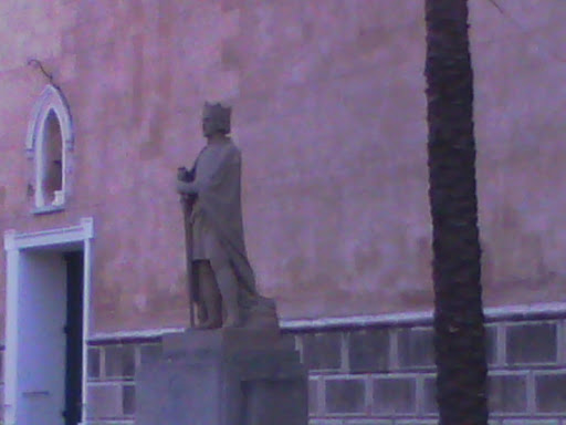 Estatua Del Conquistador De Menorca