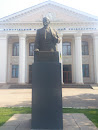 Статуя Ленин