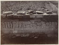 Basreliëf op het pendopo voetstuk aan de zuidzijde van  Candi Panataran.