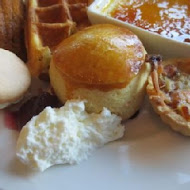 【台北深坑假日大飯店】一樓咖啡