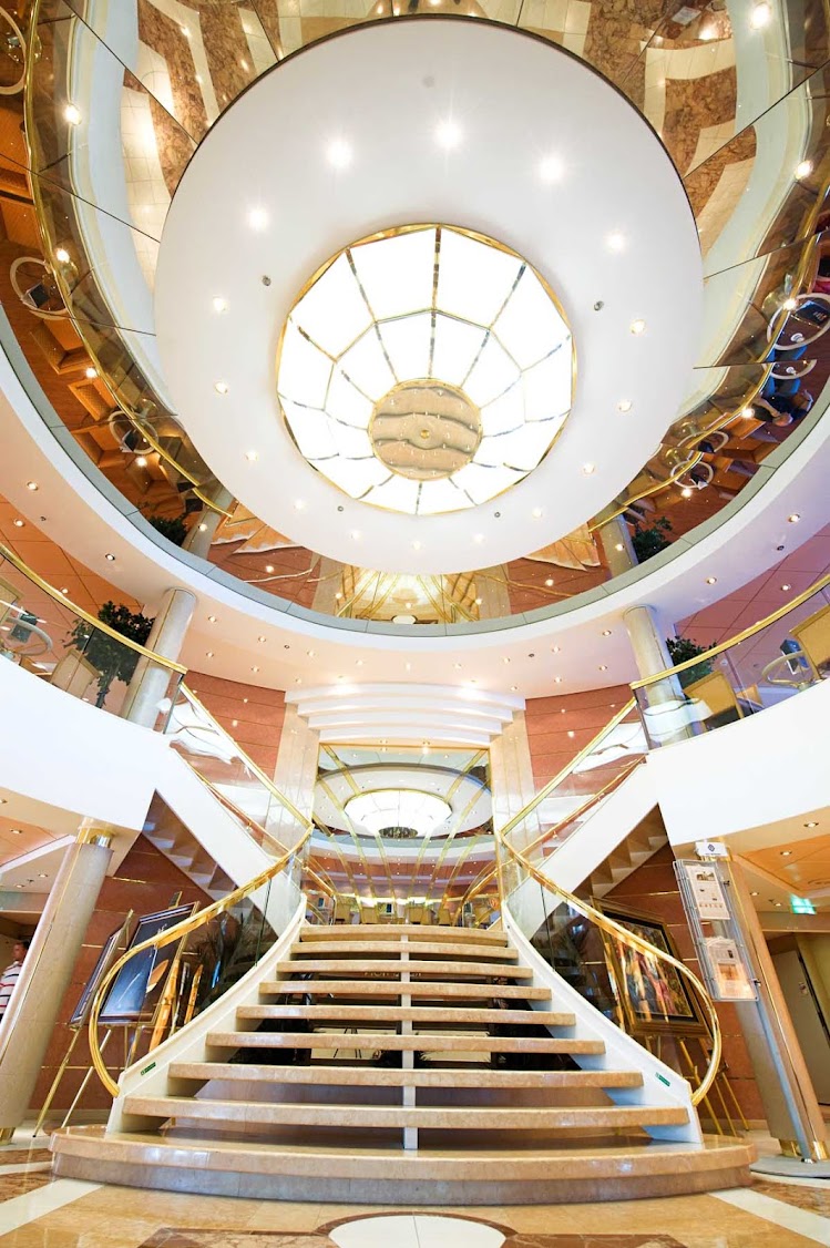 Everything about MSC Lirica evokes luxury and a sense of grand style, including its reception area. 