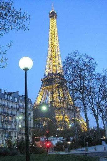 EIFFEL TOWER NIGHT HD