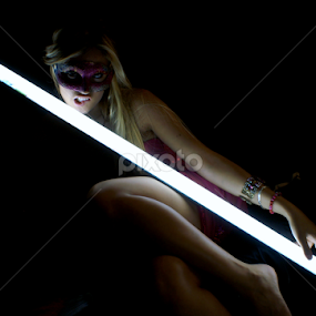 Sacky neon by Deki Jiggy - People Fashion