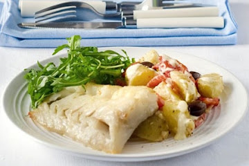 Grilled fish with new potato, red pepper & olive salad