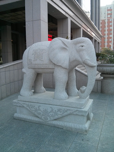 福兴东方石象