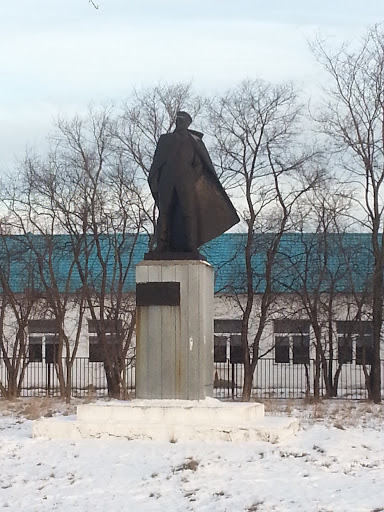 Памятник Малышеву