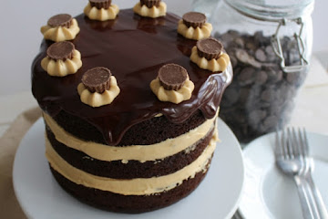 Chocolate Peanut Butter Cup Cake