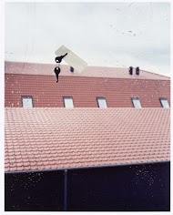 Villa Acilia: het nieuwe huis van Christa en Sander - sleutels op het raam geplakt