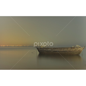 Abandon ship by Willyam Talim - Instagram & Mobile Instagram