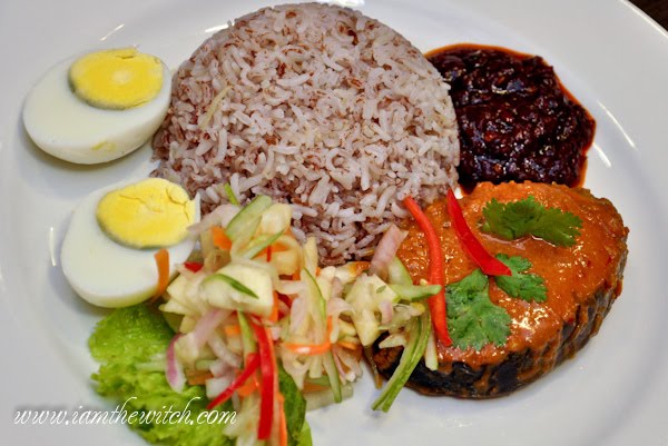 Nasi Dagang With Ikan Tongkol Herbs Spices Malaysia Food Restaurant Reviews
