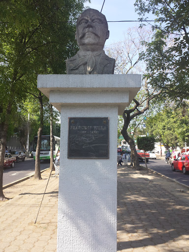 Busto Francisco Villa