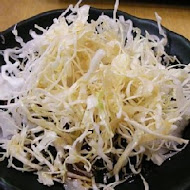 勝博殿日式豬排專賣(南港中信店)