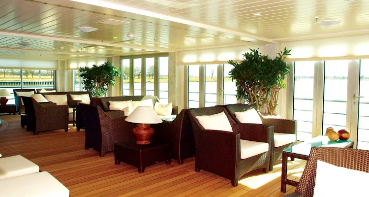 The light-filled lounge of AmaDagio is the ideal location to relax and take in the impressive scenery.