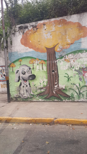 Graffiti Perro Y Arbol