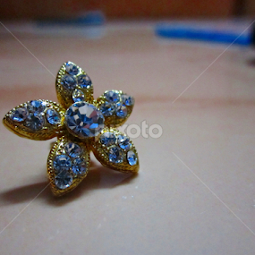 earring by Venkat Krish - Artistic Objects Jewelry