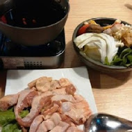 阿秋湯包美食館