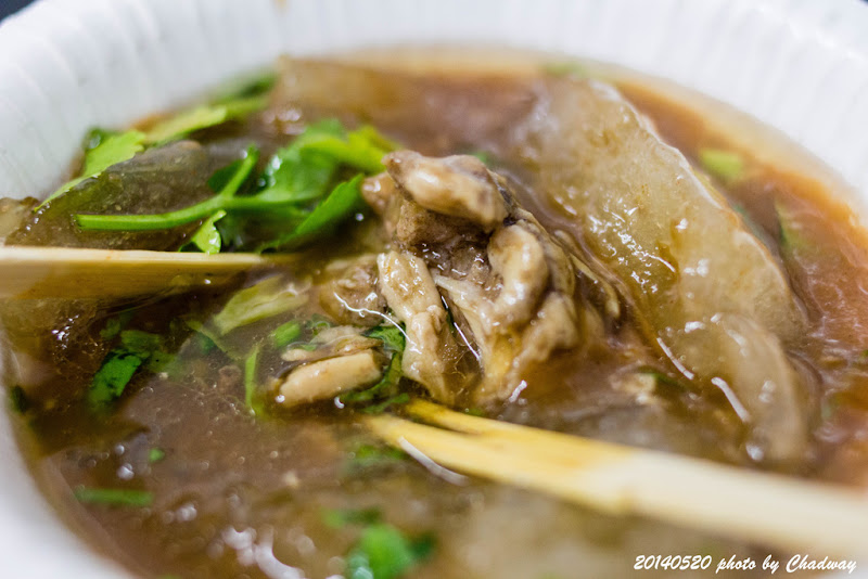 新北市‧三和夜市(萬粒肉圓，小楊脆腸，原味麻油雞)