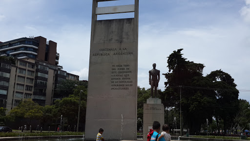 Plaza Republica De Argentina 