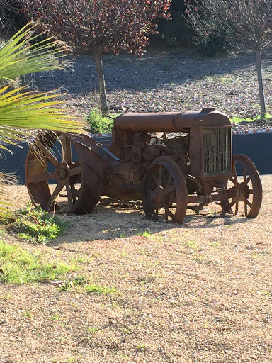 Oaktree Antique Tractor