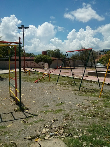 Kiosko En Parque Juegos Infantiles