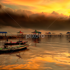 waiting for the light by Sam Hidayat - Instagram & Mobile Android