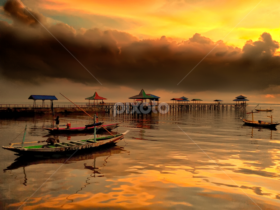 waiting for the light by Sam Hidayat - Instagram & Mobile Android