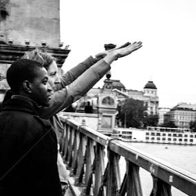 Hey, Look! by Catalin Soare - People Street & Candids
