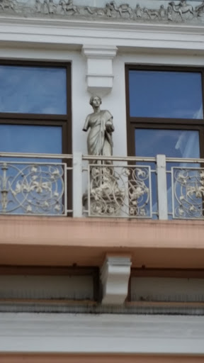 Statuie Balcon